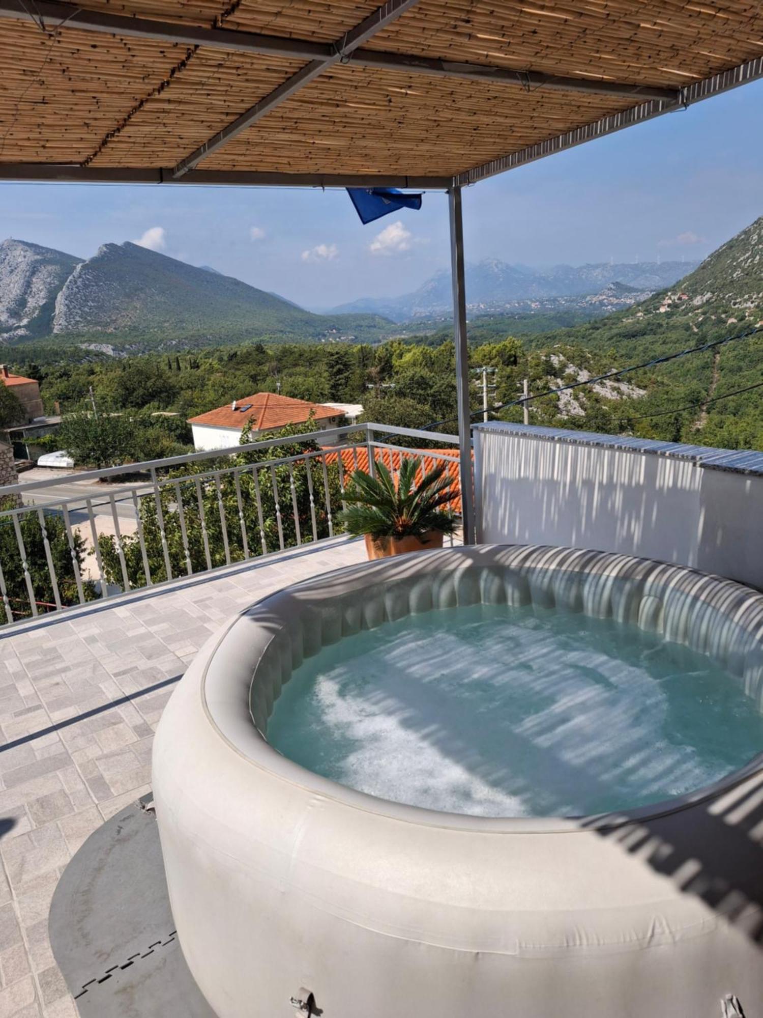 Holiday Home Horizonte With Jacuzzi Gornja Brela Exterior foto